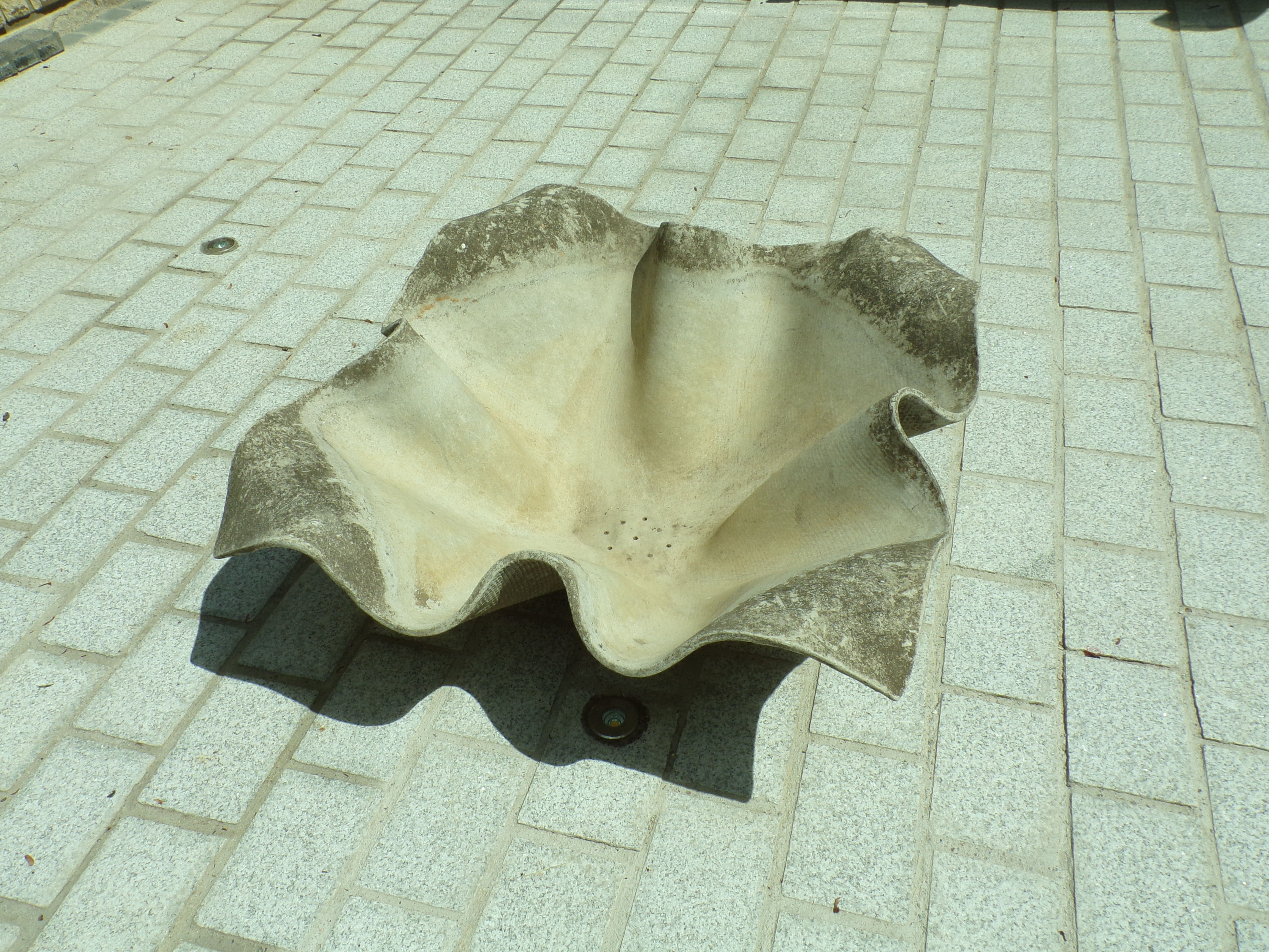 Élo France brand planter