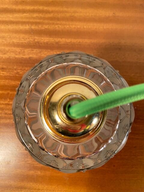 Chiseled glass suspension