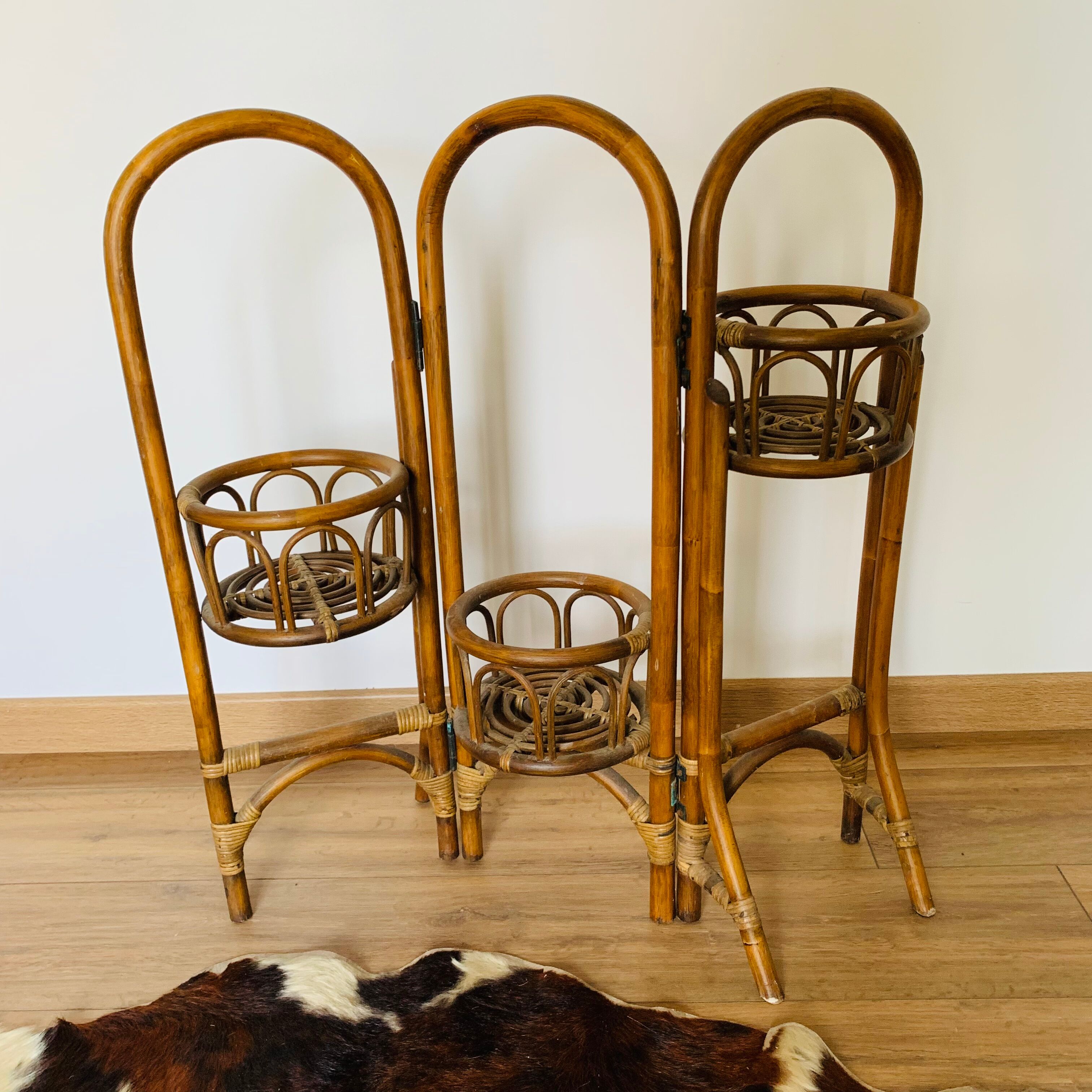 Vintage plant holder