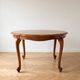 Table de salle à manger ronde extensible style Louis XV en bois