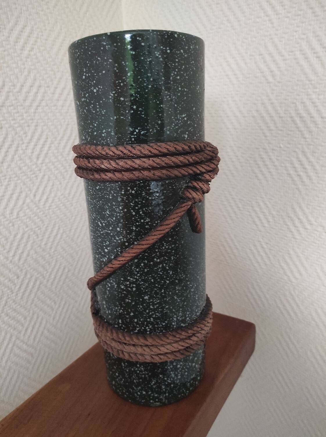 Nautical knot decor vase