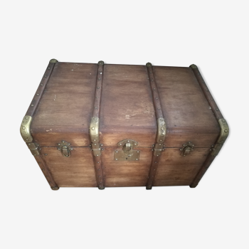 Trunk chest former step by professional