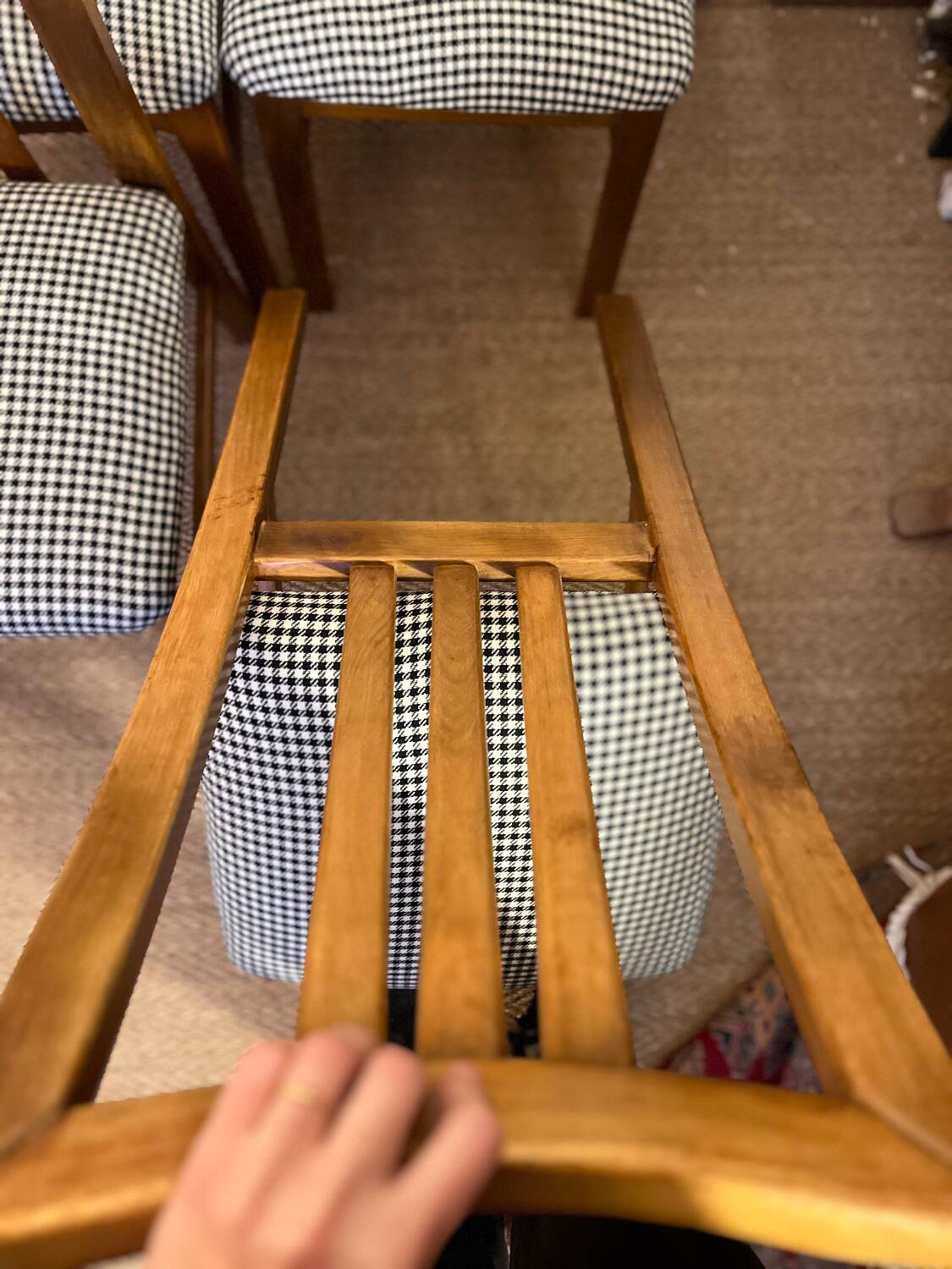 Set of 4 vintage wooden chairs