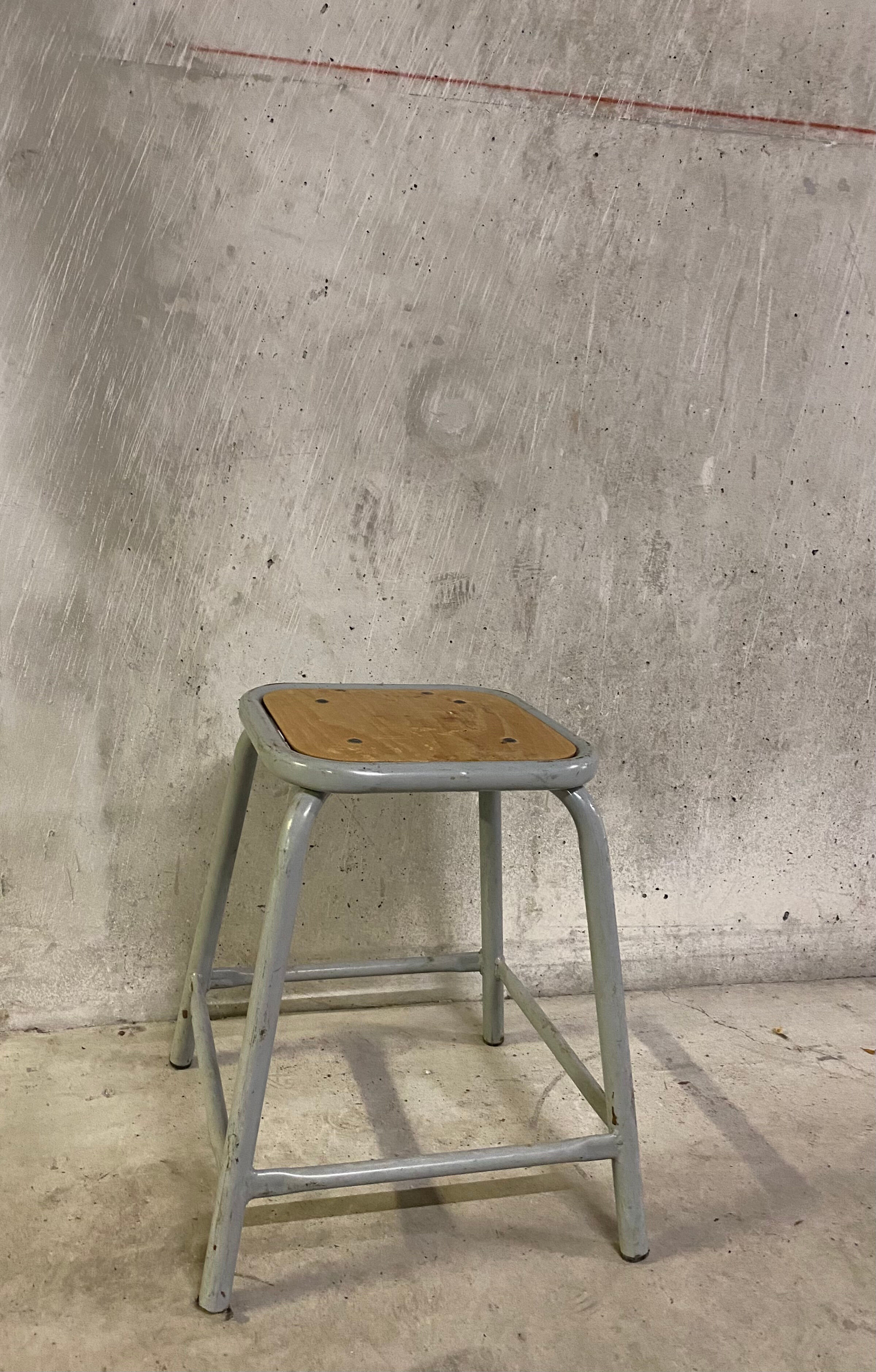 School tabouret