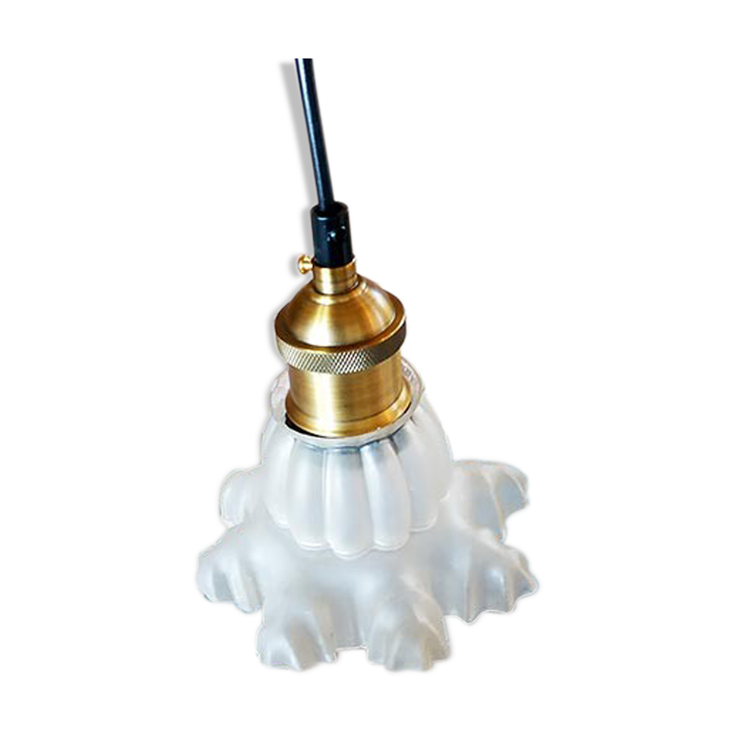 Opaline moulded glass tulip suspension