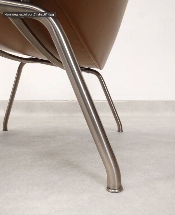 Chaise de salon d'aéroport CH401 par Hans J. Wegner