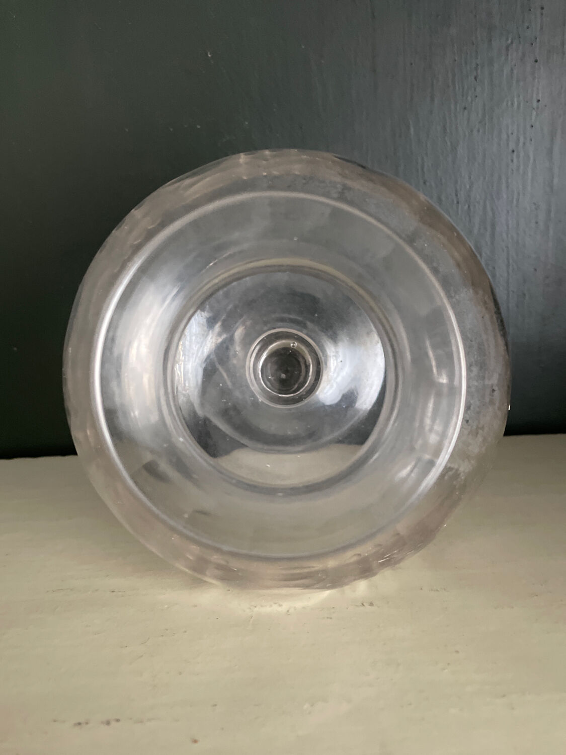 Pot with leeches crystal nineteenth century