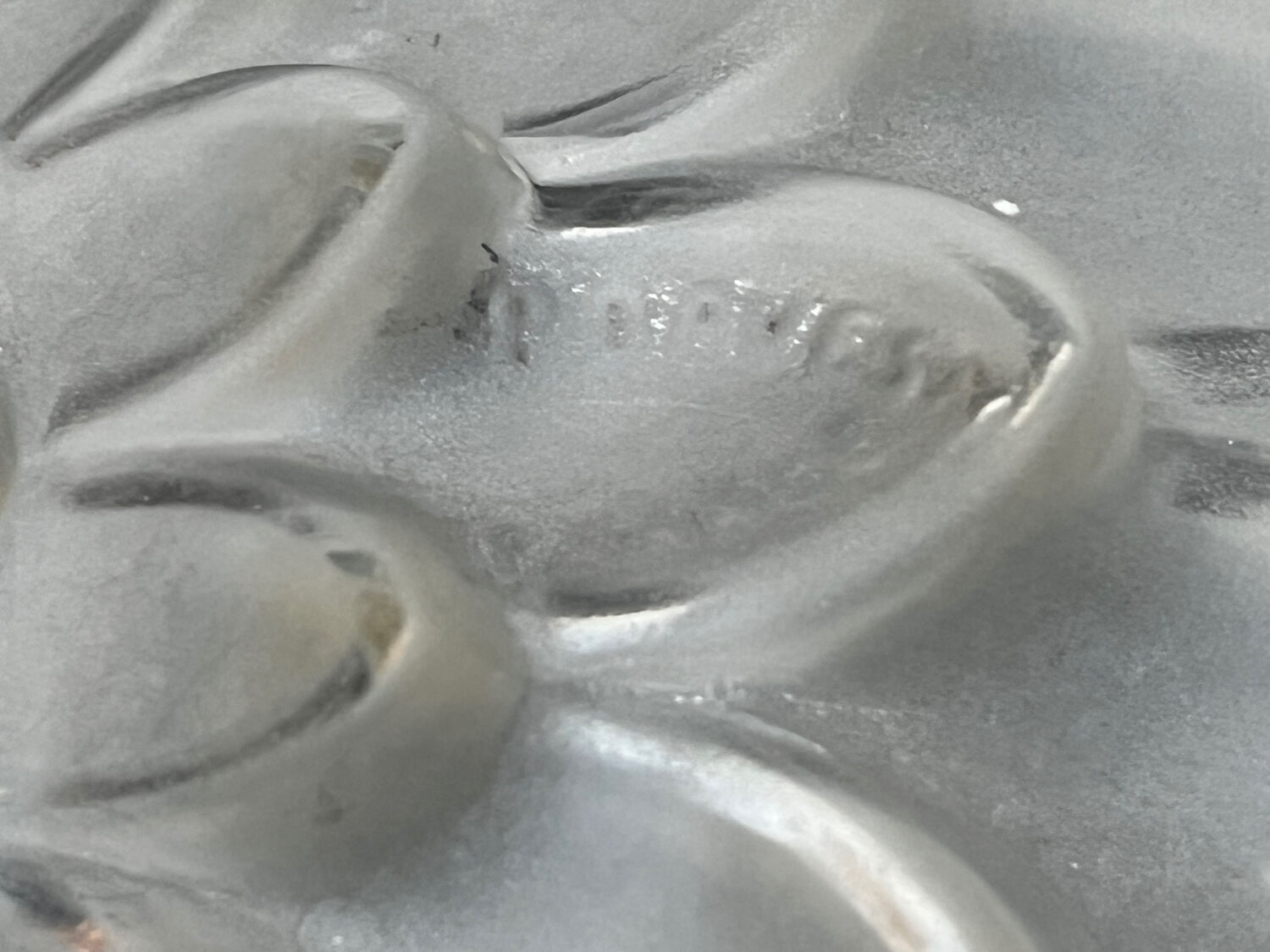 Artichoke vase by Pierre d'Avesn