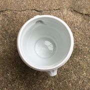 Cache pot moutardier ou saucière en porcelaine blanche