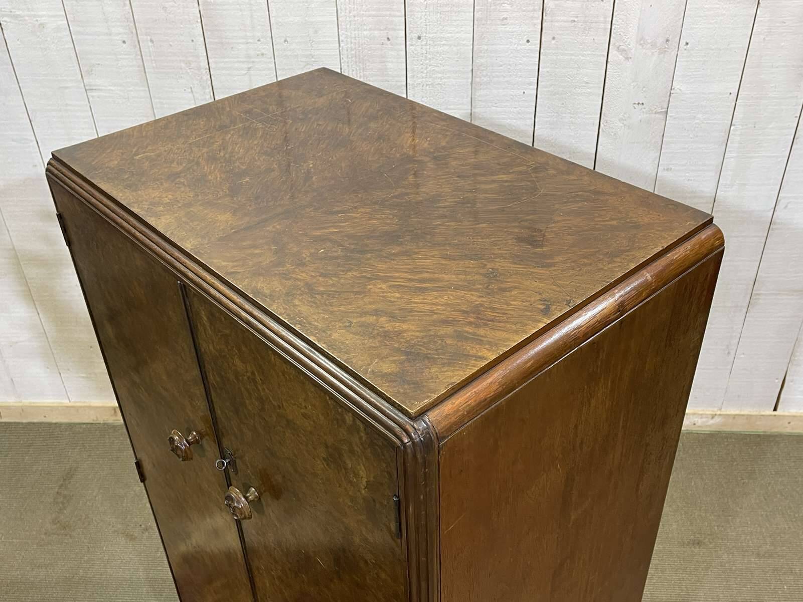 Small English Art Deco student wardrobe in walnut from the 1950s.
