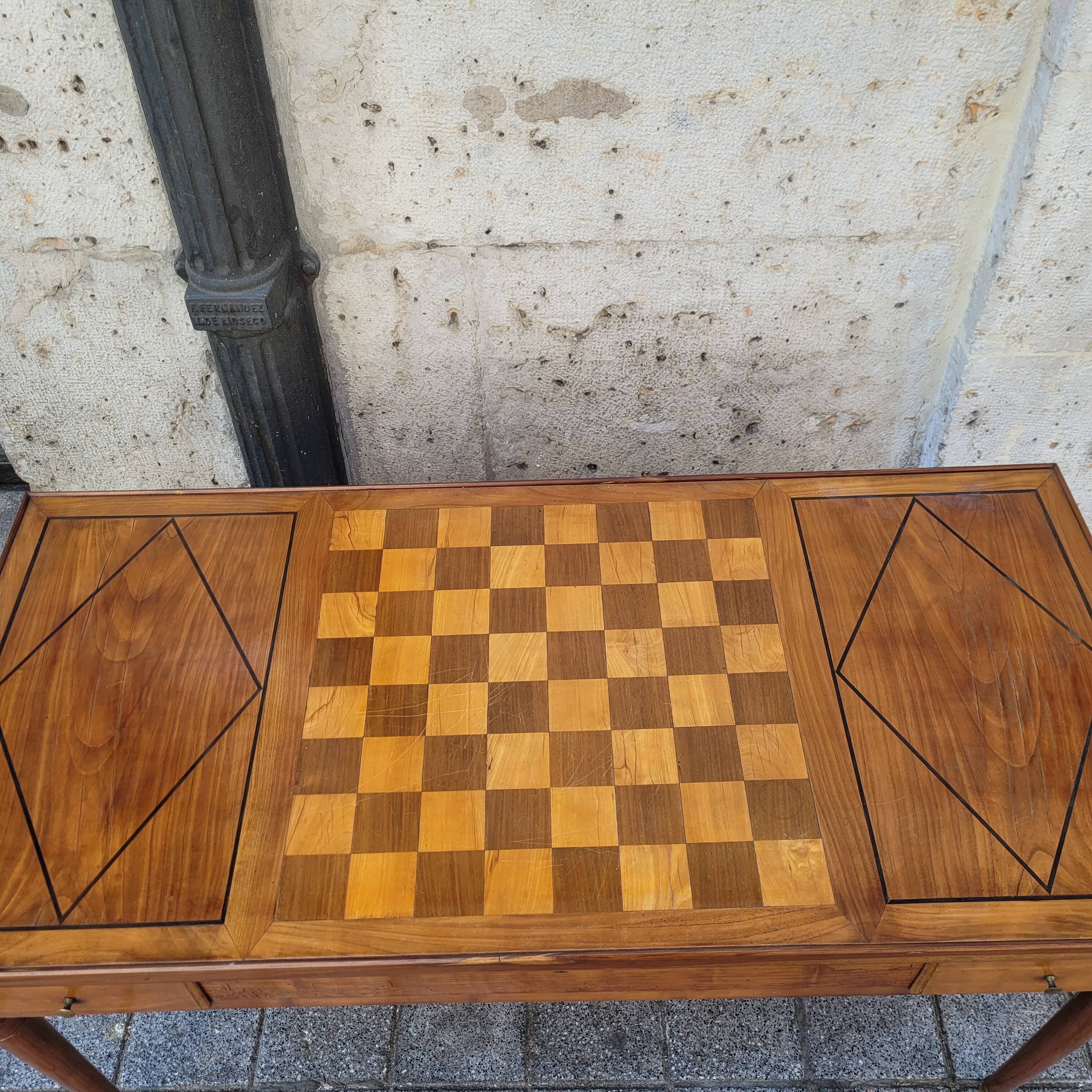 Bureau / Tric Trac gaming table, precious wood, Louis XVI, circa 1800 – France