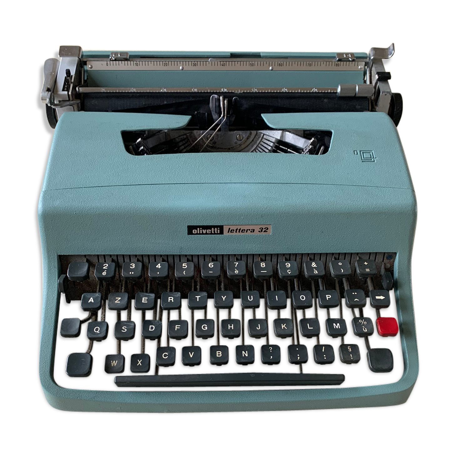 Olivetti Lettera 32 typewriter
