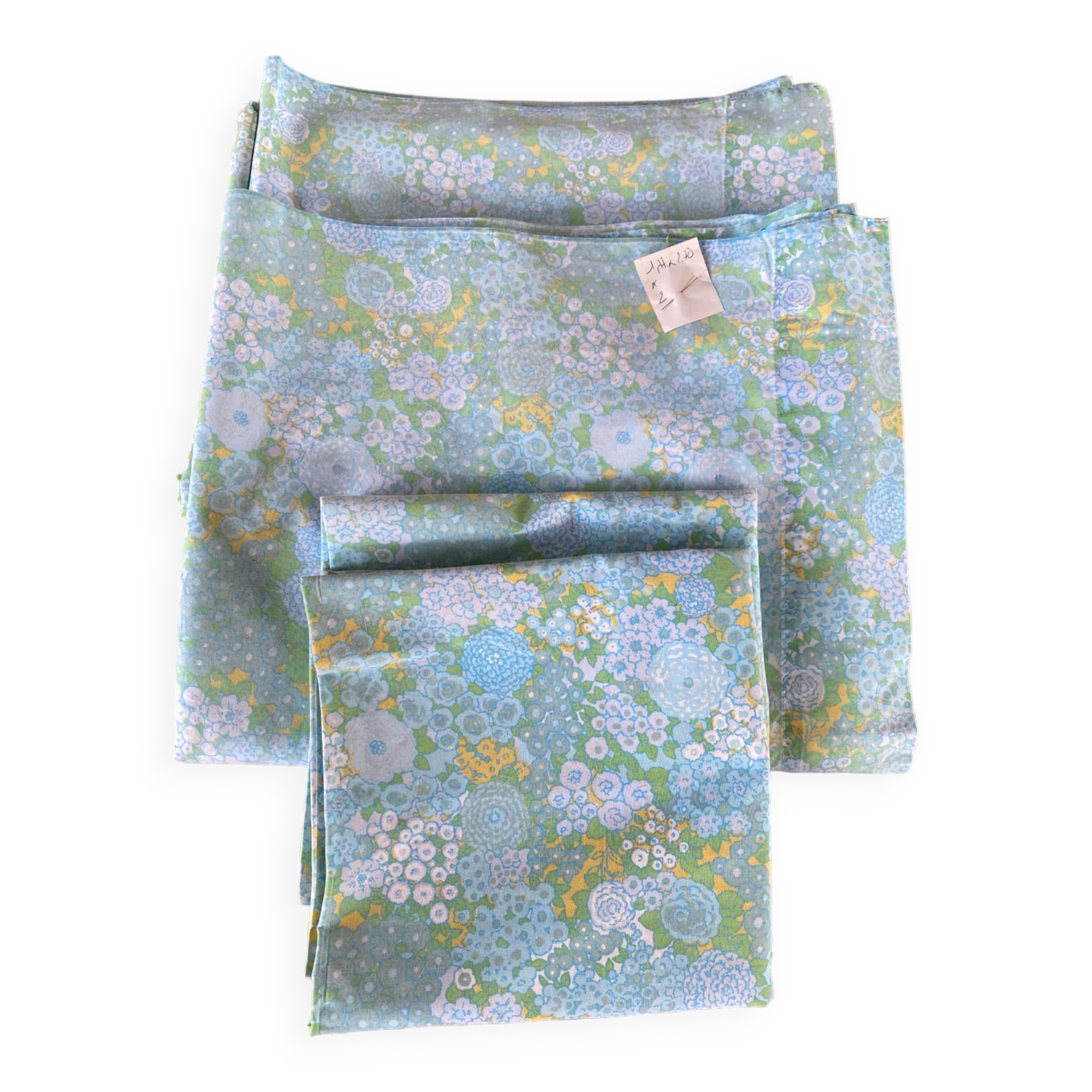 2 90cm bed sheets and 2 pillow covers