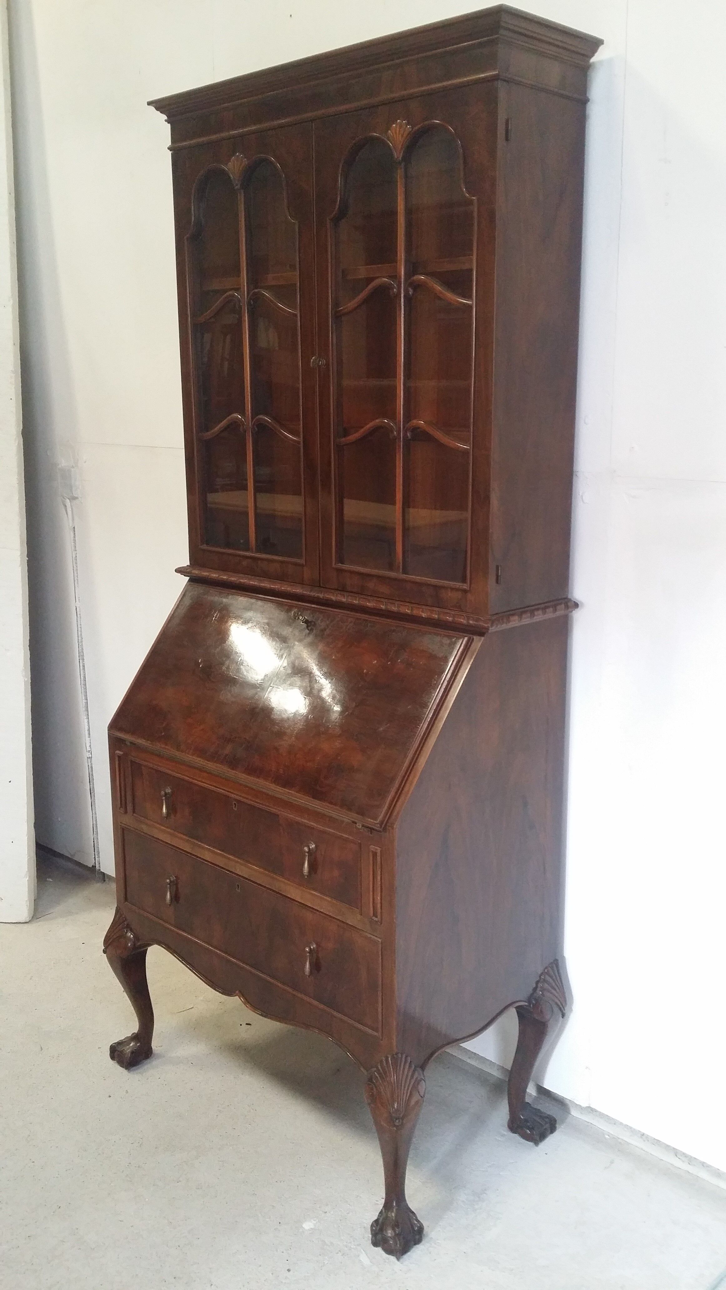 English office scriban