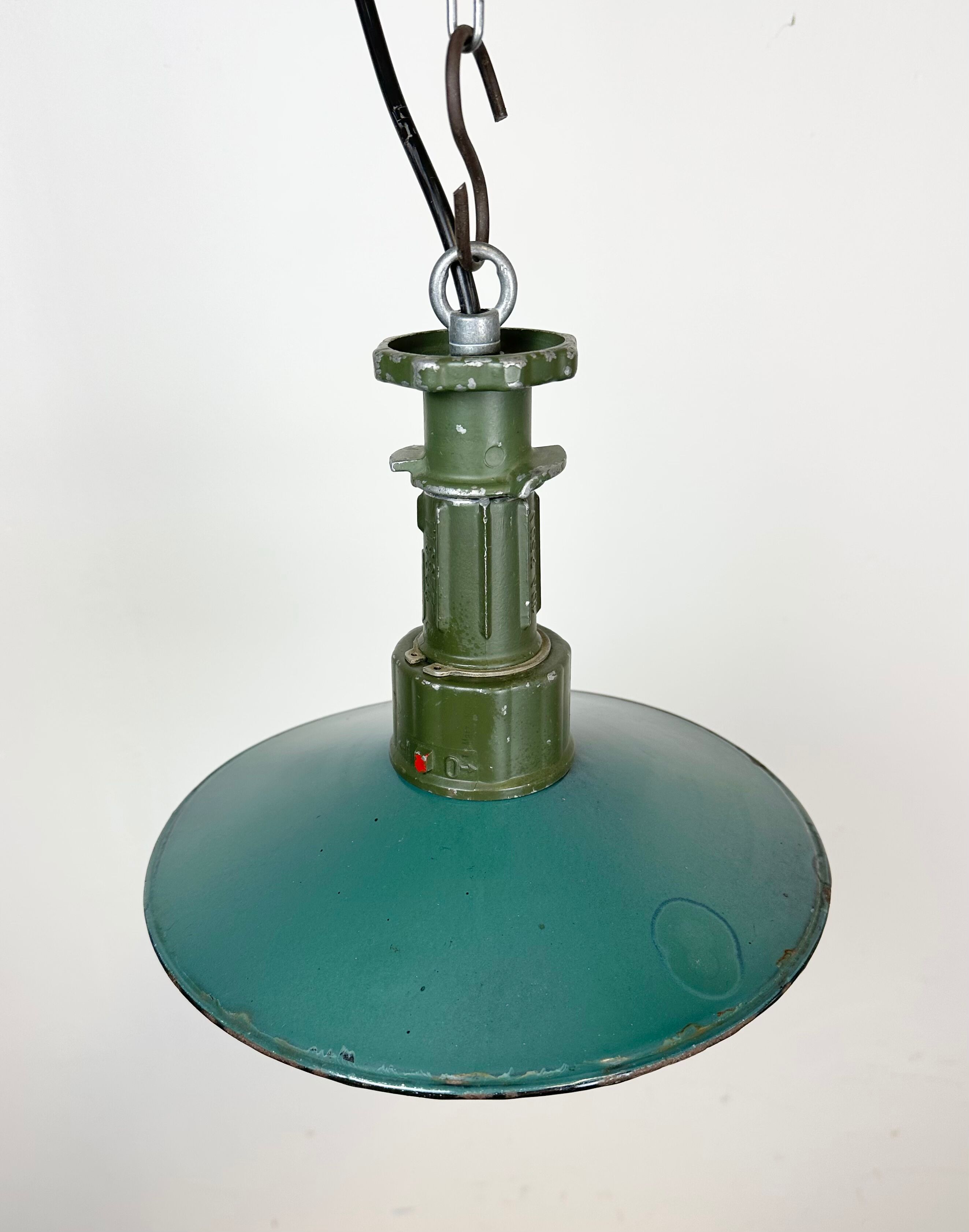 Industrial Green Enamel Pendant Lamp with Cast Aluminium Top, 1960