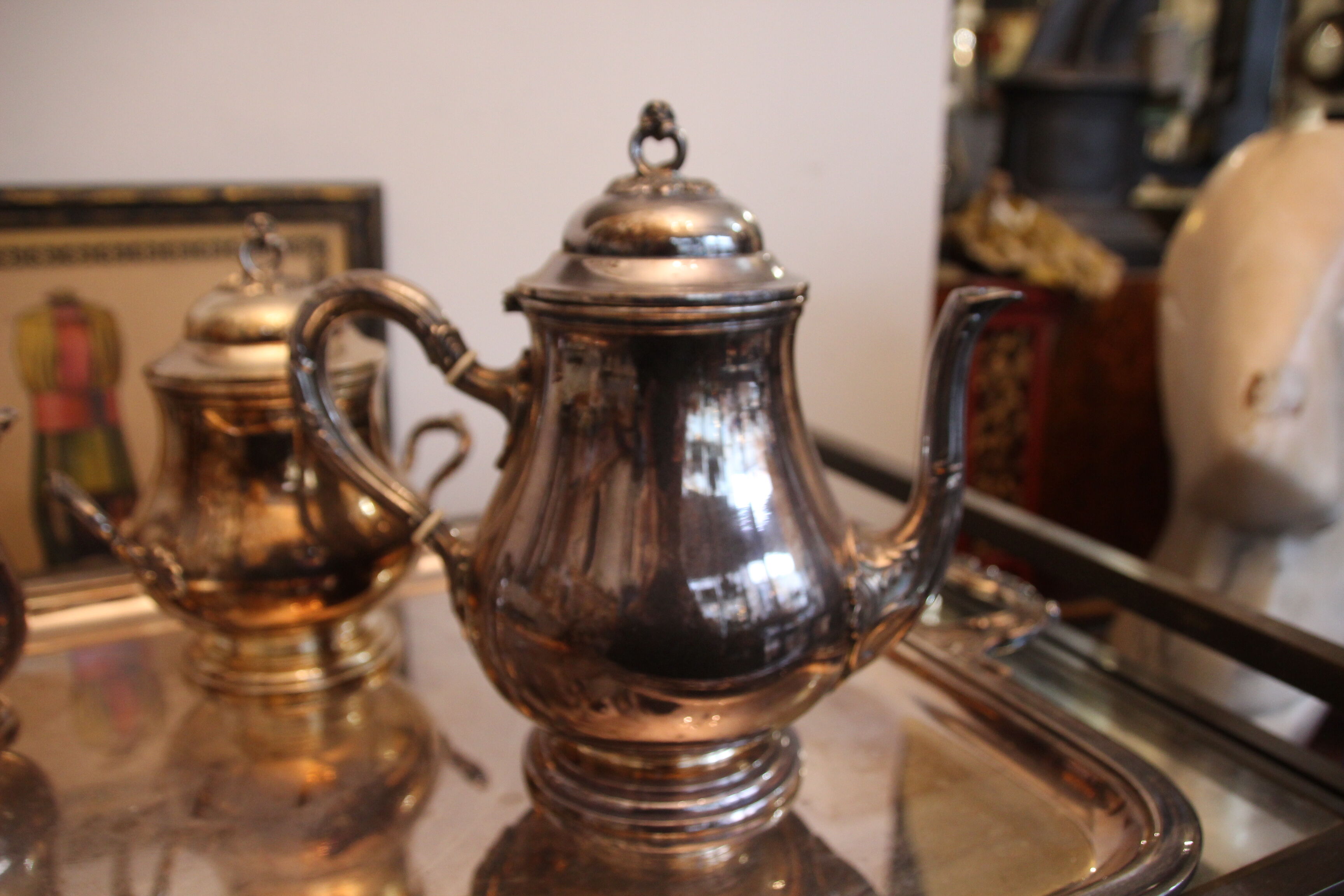 Silver metal tea and coffee set