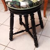 19th century Napoleon 3 piano stool with 4 turned legs, adjustable in height, restored to new