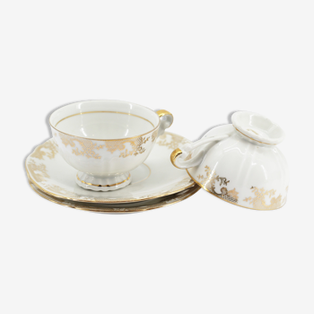 Lot de 2 tasses et sous tasses en porcelaine de luxe