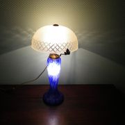 Lamp to lay, crystal lampshade cut with brass rosette, lamp foot in glass pase