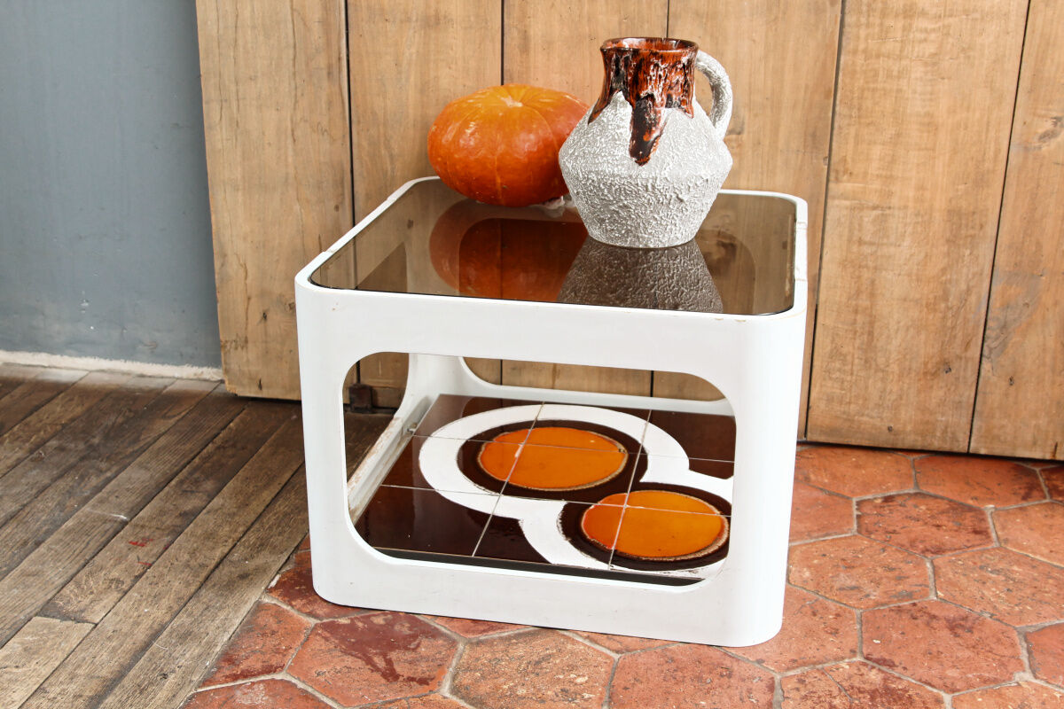 Vintage coffee table 70s