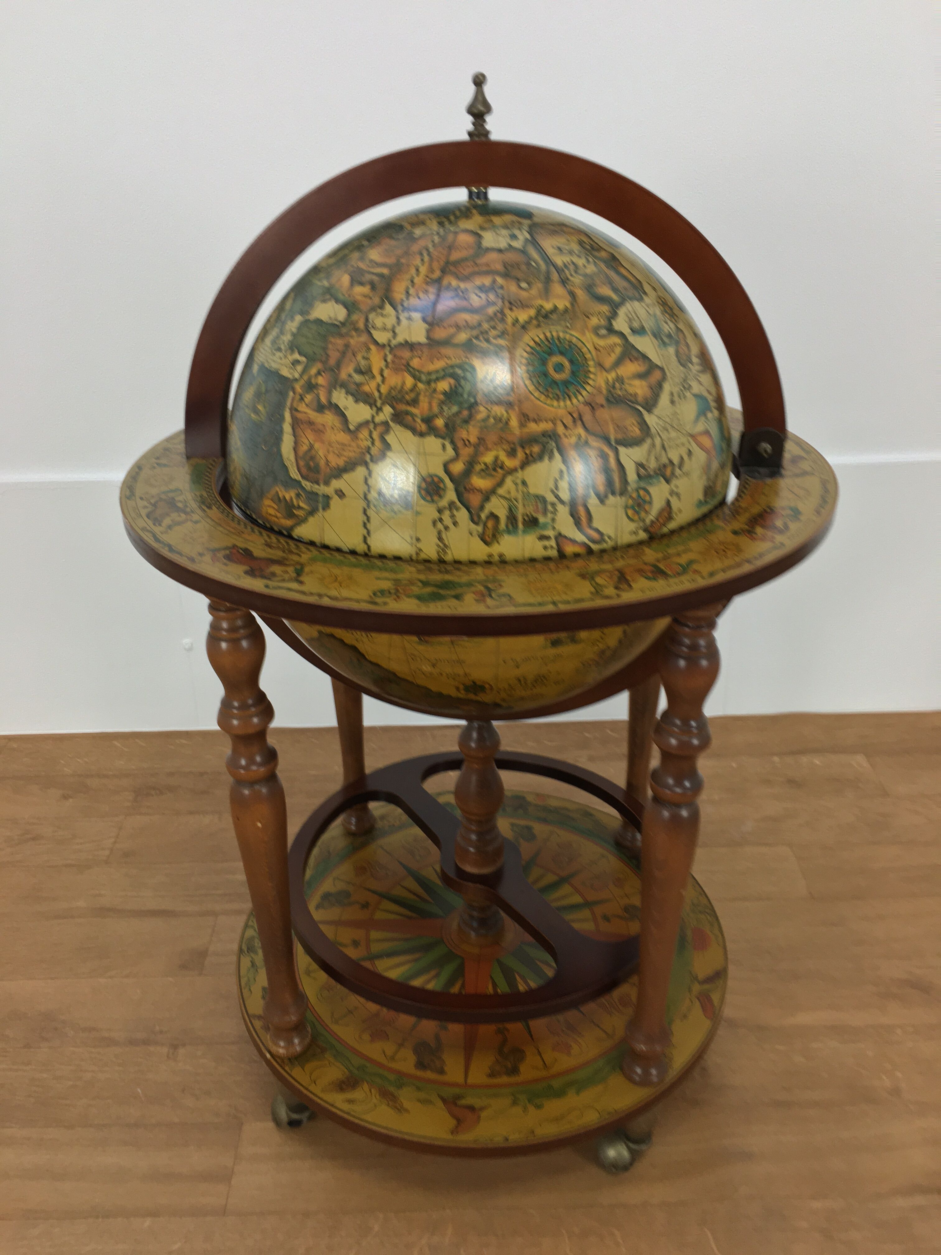 Globe bar wooden world, wheeled world