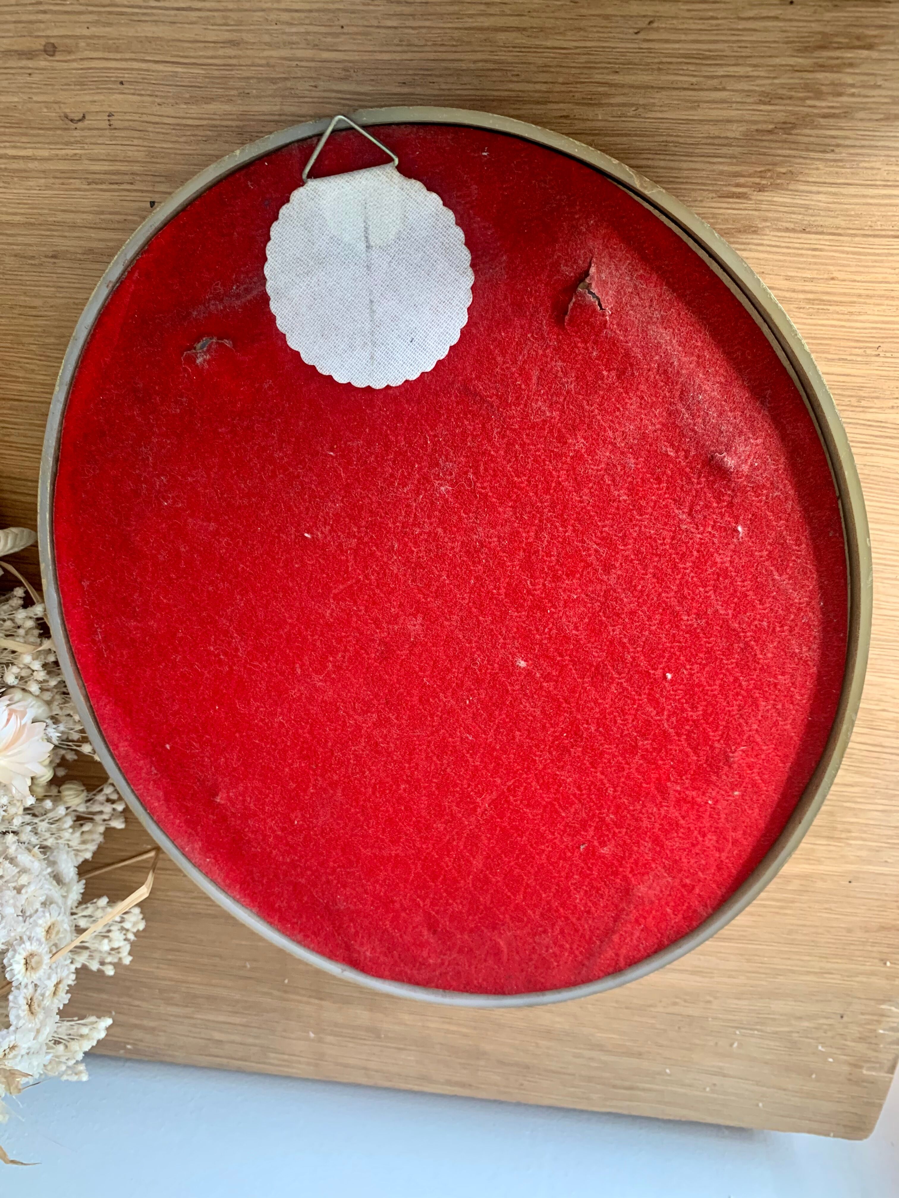 Frame vintage dried flowers