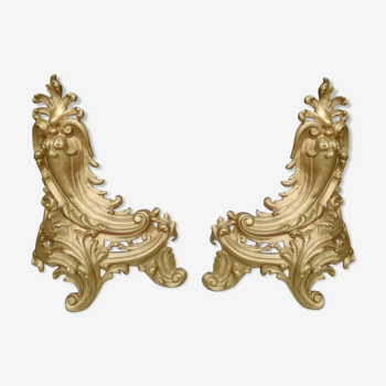 Paire de chenets en bronze doré style Louis XV
