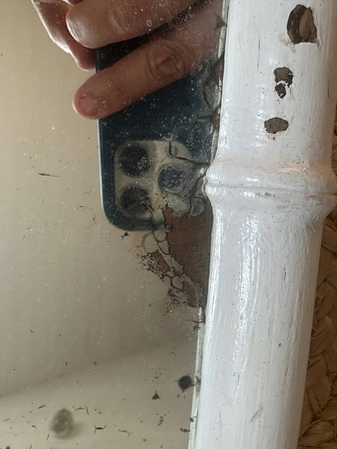 Ancien miroir en bois forme bambou