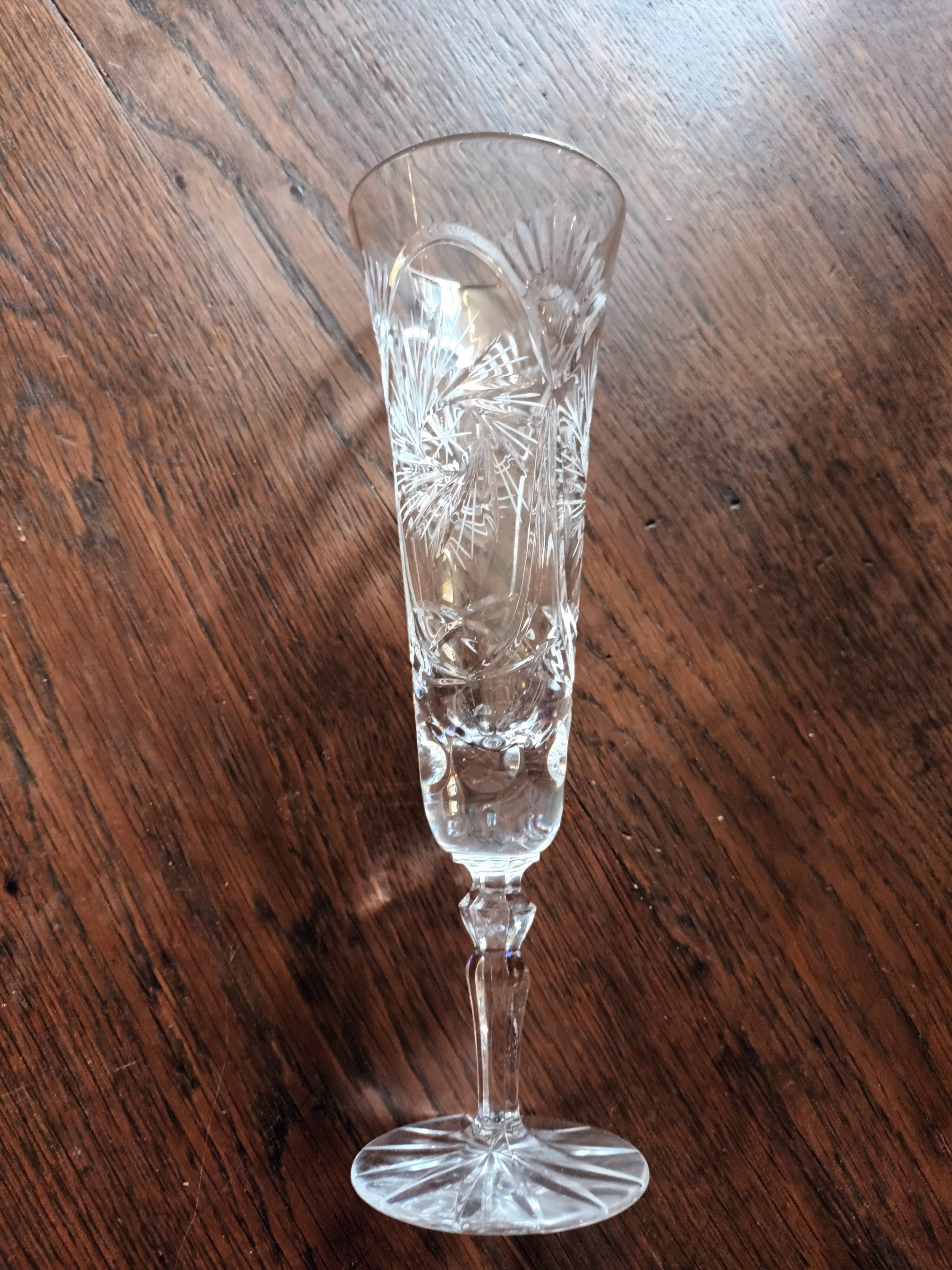 5 champagne flutes