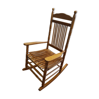 Rocking chair en bois massif