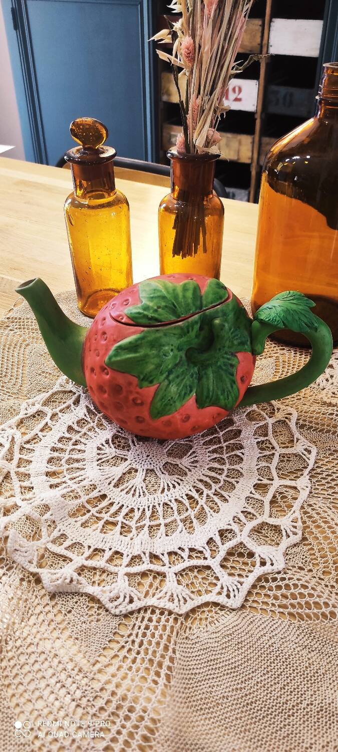 Strawberry Slush Teapot