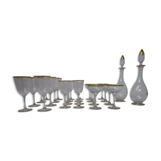 Service of Venetian glasses with decanters