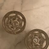 Deux verres de bar anciens