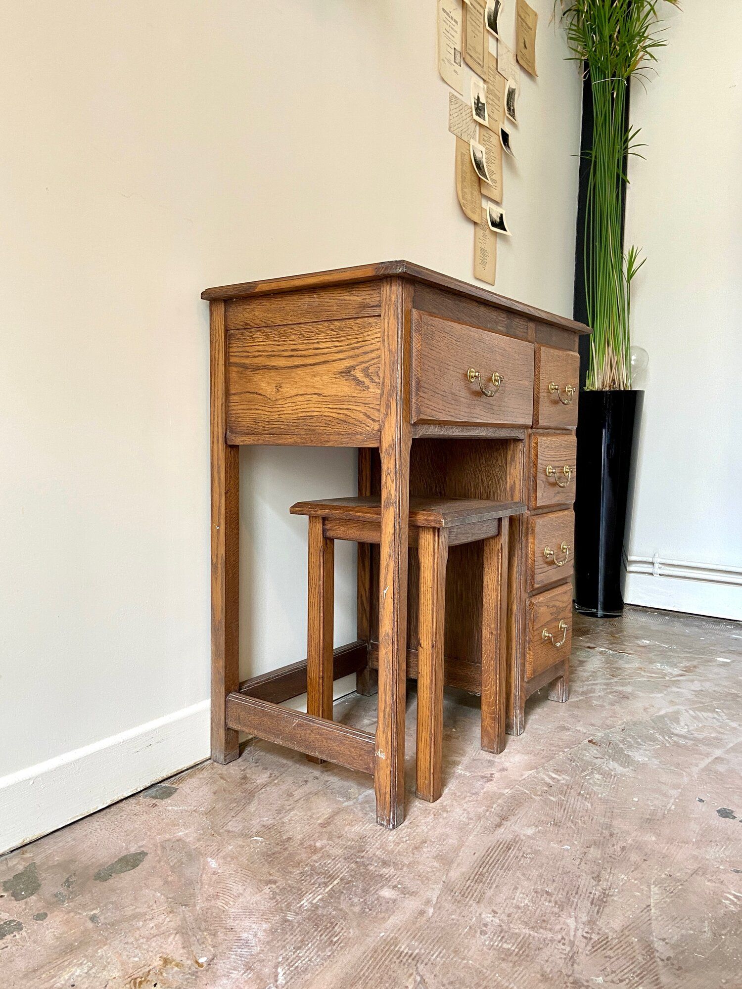 Desk 5 drawers and stool in dark ☐ wood 72 x 40 cm