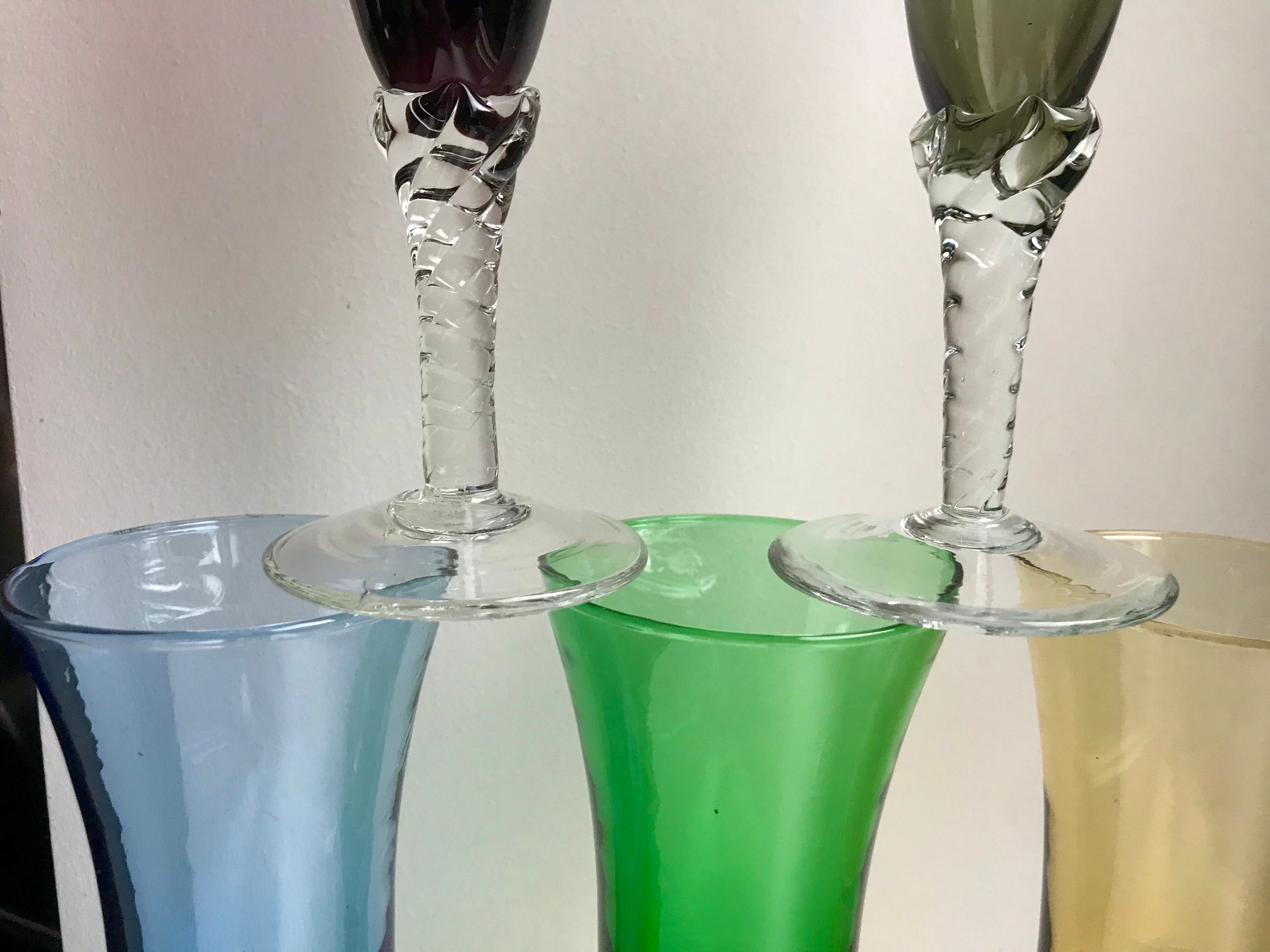 Set of 5 colorful champagne flutes feet worked 60-70s