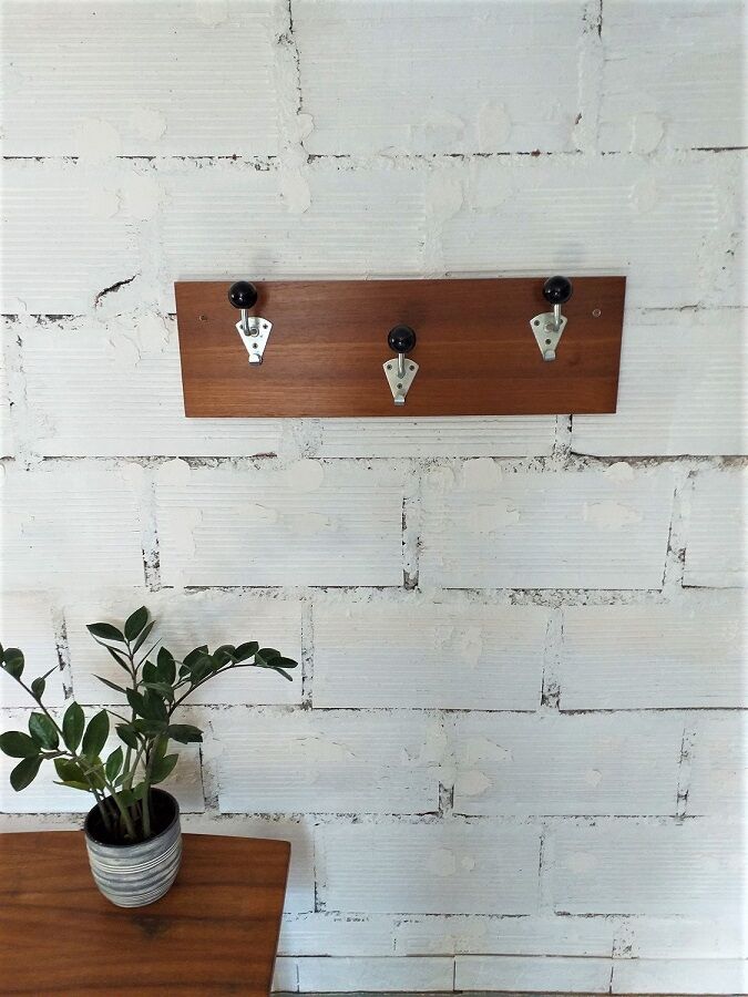 70s patères coat rack