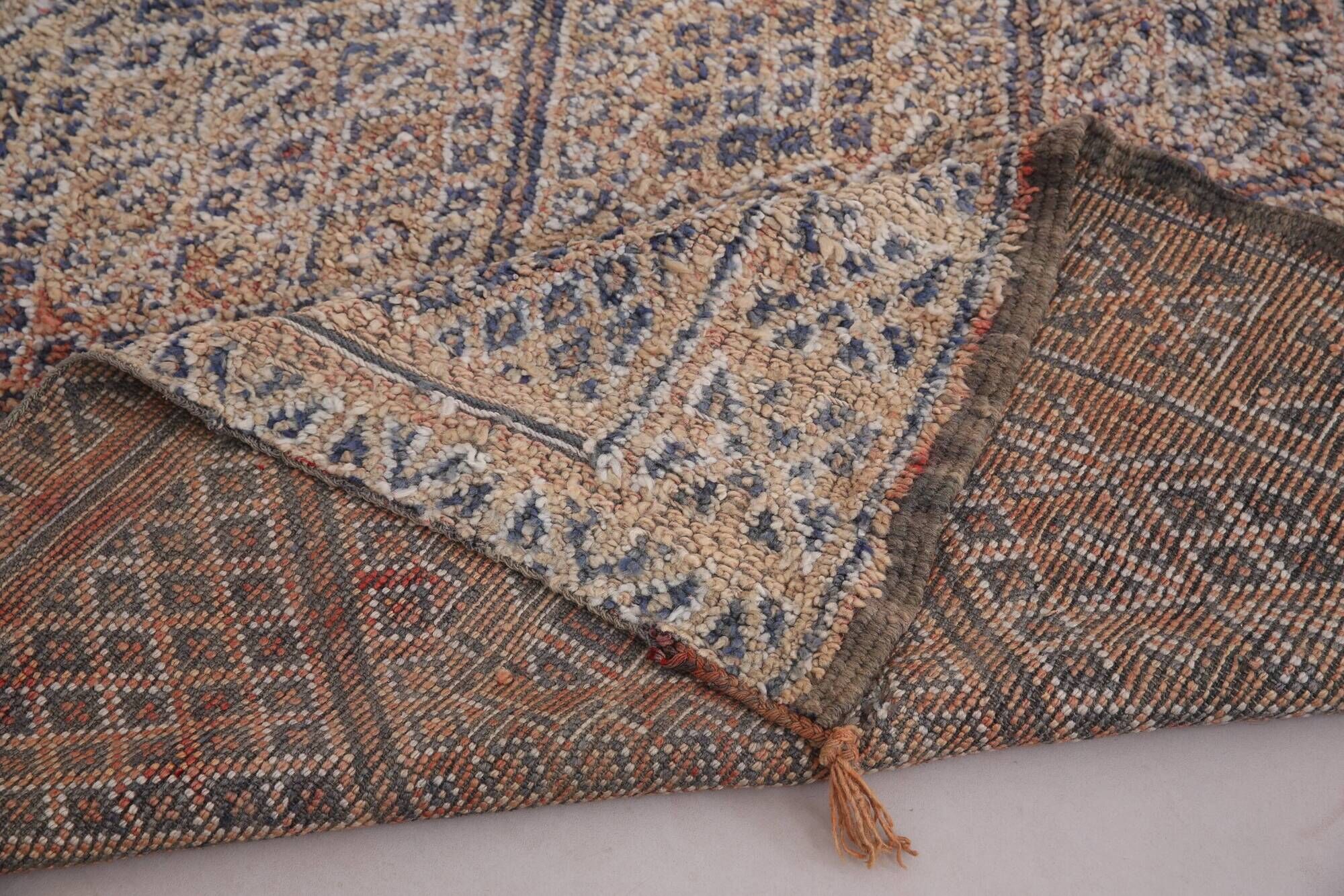 Vintage Moroccan Beni Mguild Rug 194 x 270 cm - Berber Wool Rug Handmade