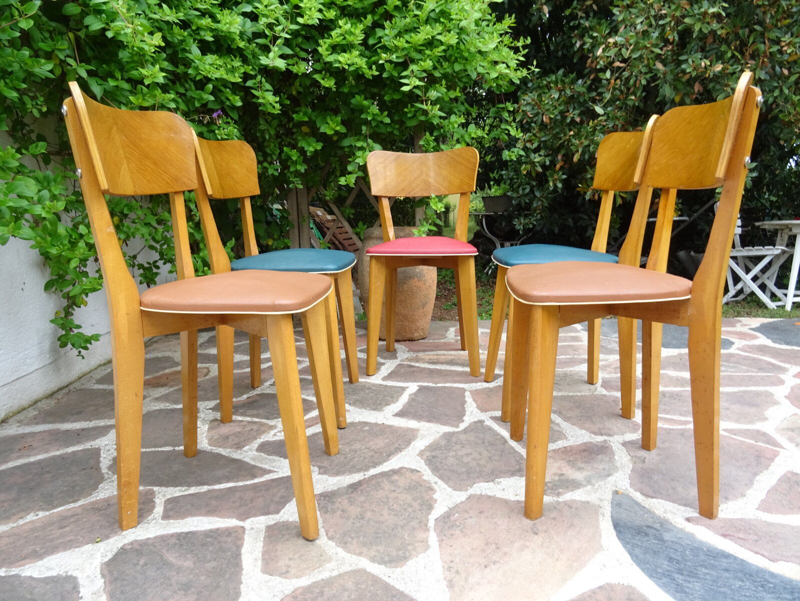 Set of 5 compass foot chairs