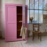Pink knitted cabinet