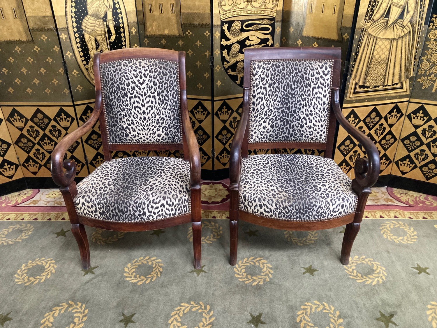 2 armchairs restoration with stock