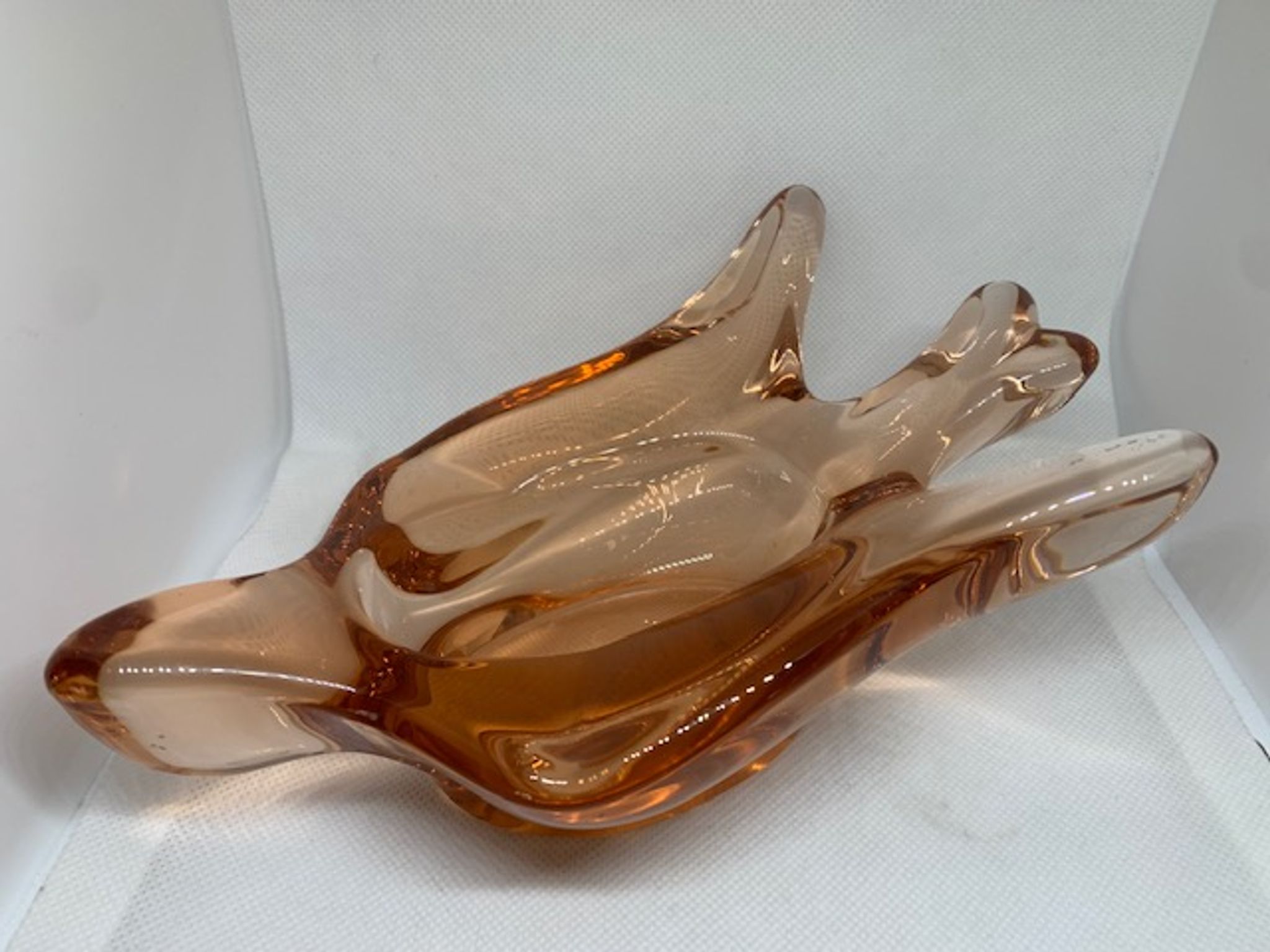 Hirondelle vide poche en verre cristal rose