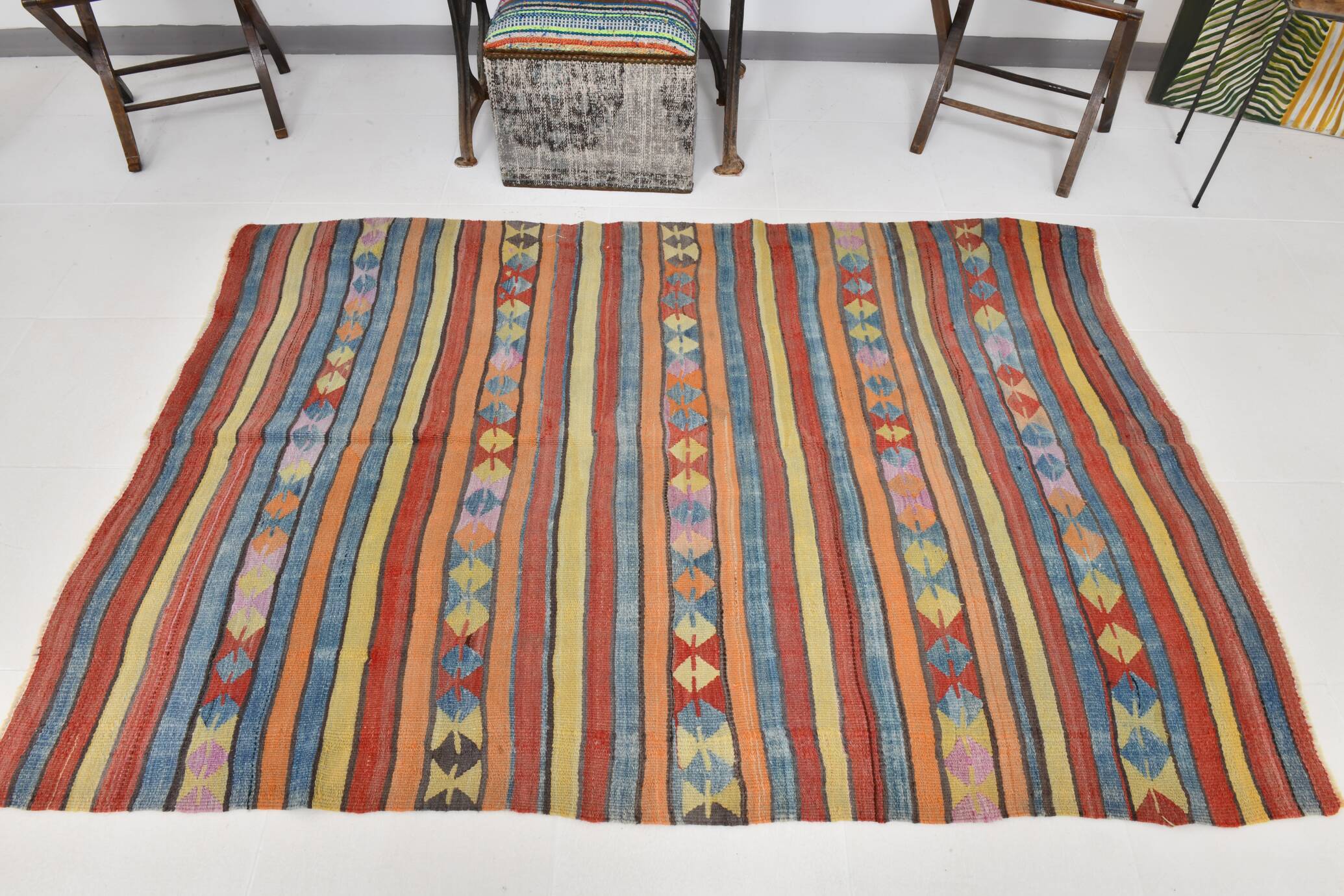 4x7 Handmade Wool Turkish Vintage Kilim Rug, 136x201Cm SK 32979