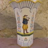Ancient vase Quimper