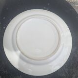 Deux plats en faience un creux et un plat a gateaux blanc et bordure jaune