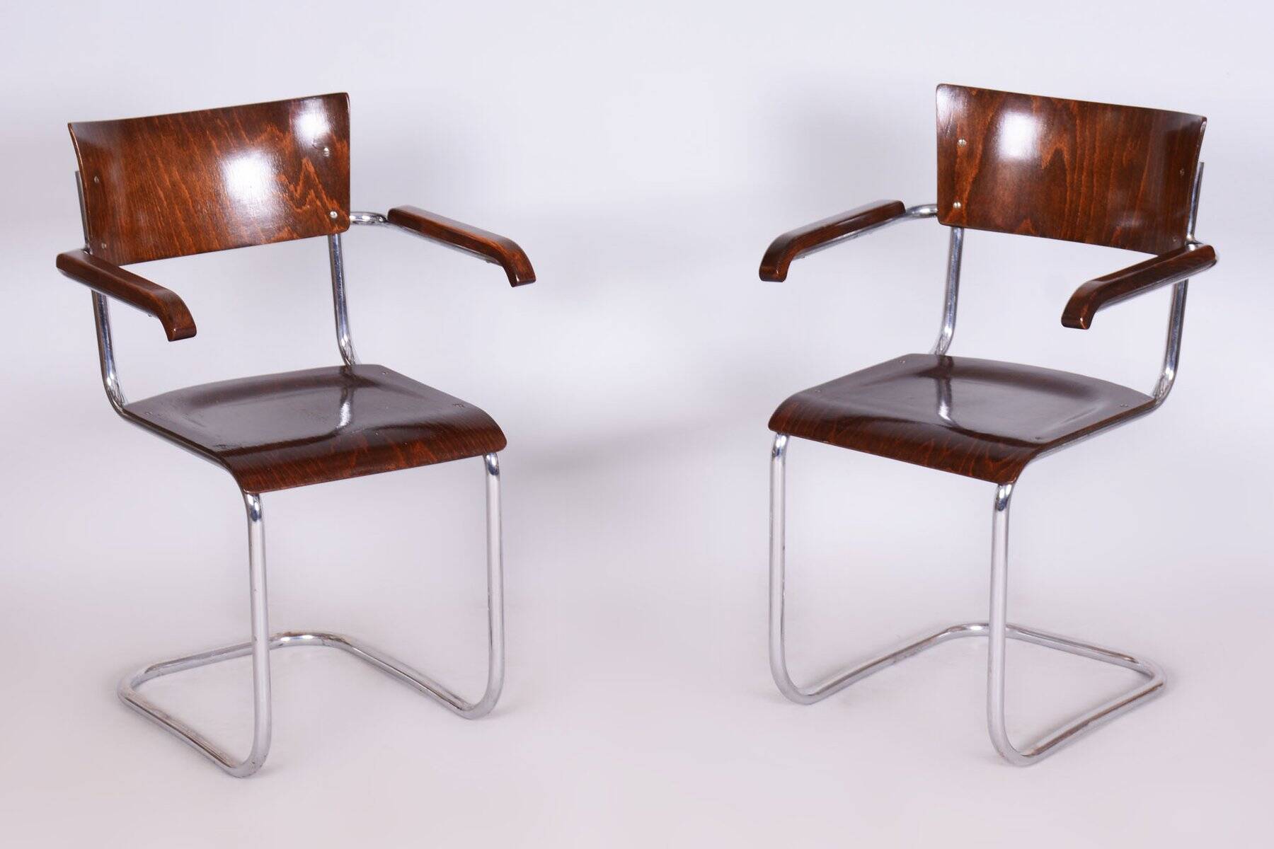 Bauhaus Chairs in Beech by R. Slezák, 1930s, Set of 2