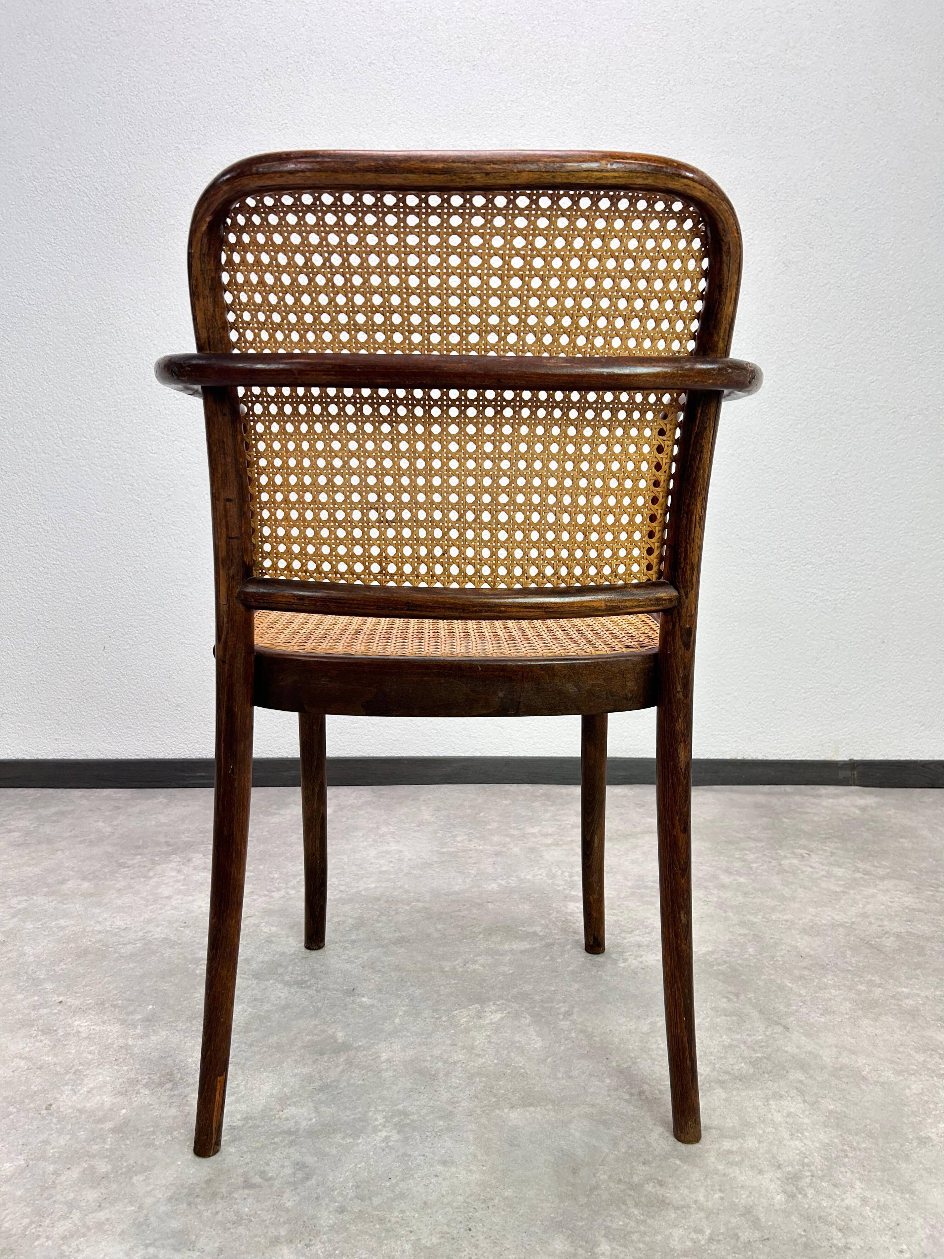 Fauteuil art déco n°811 "Chaise de Prague" par Josef Hoffmann