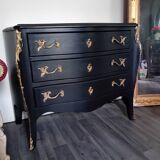 Commode galbée style Louis XV
