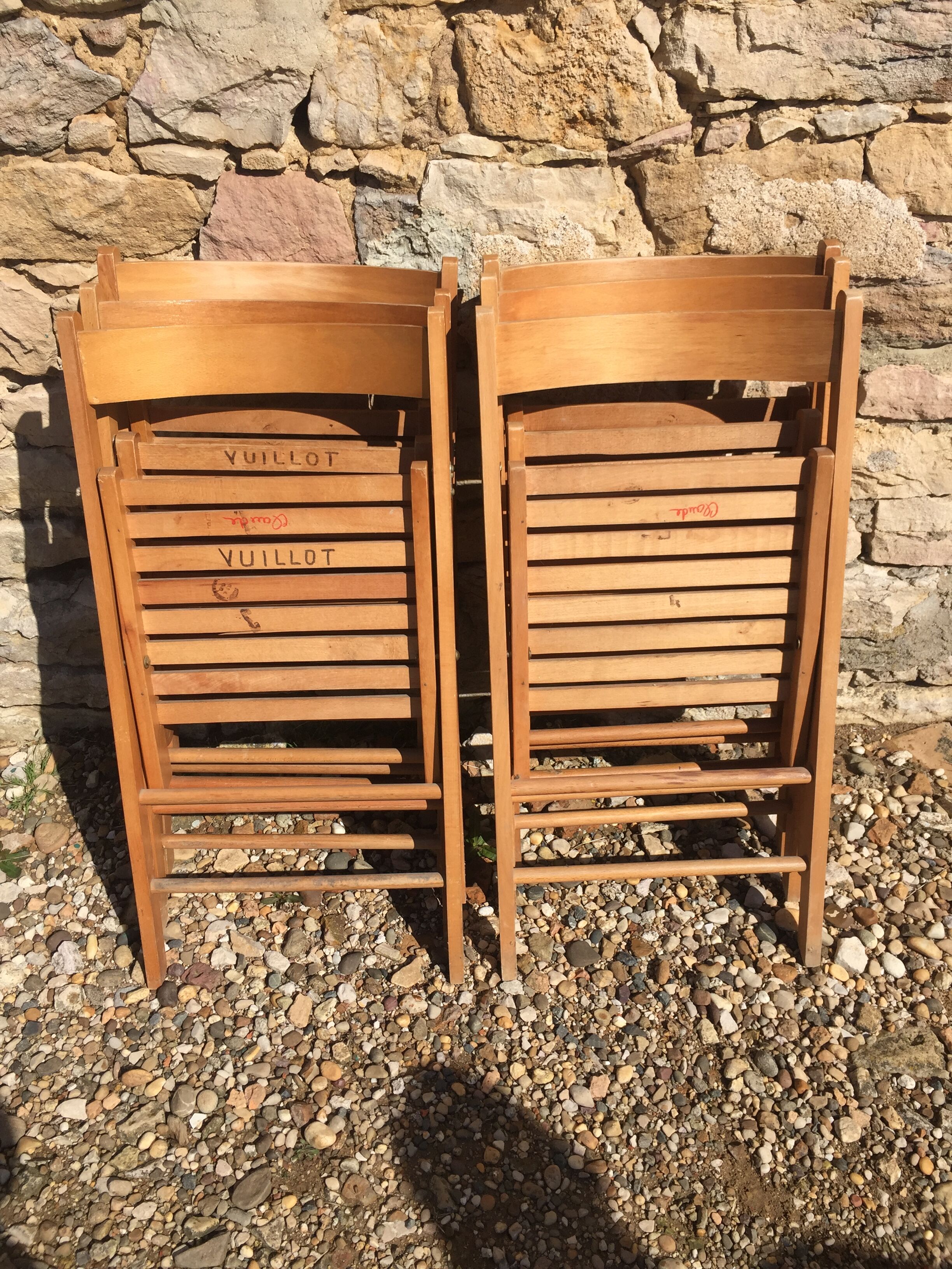 6 Folding wooden chairs