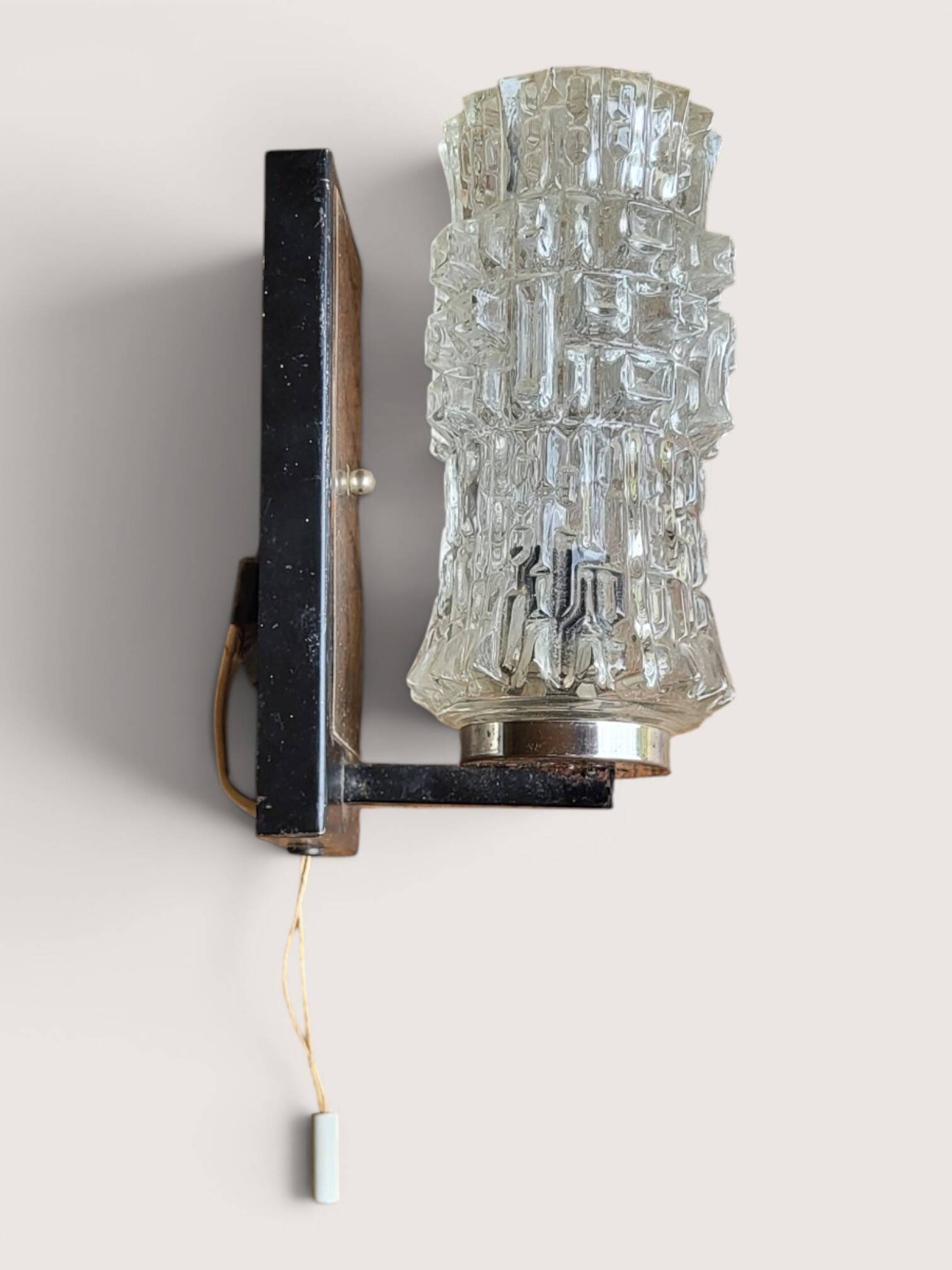 1970s wall lamp