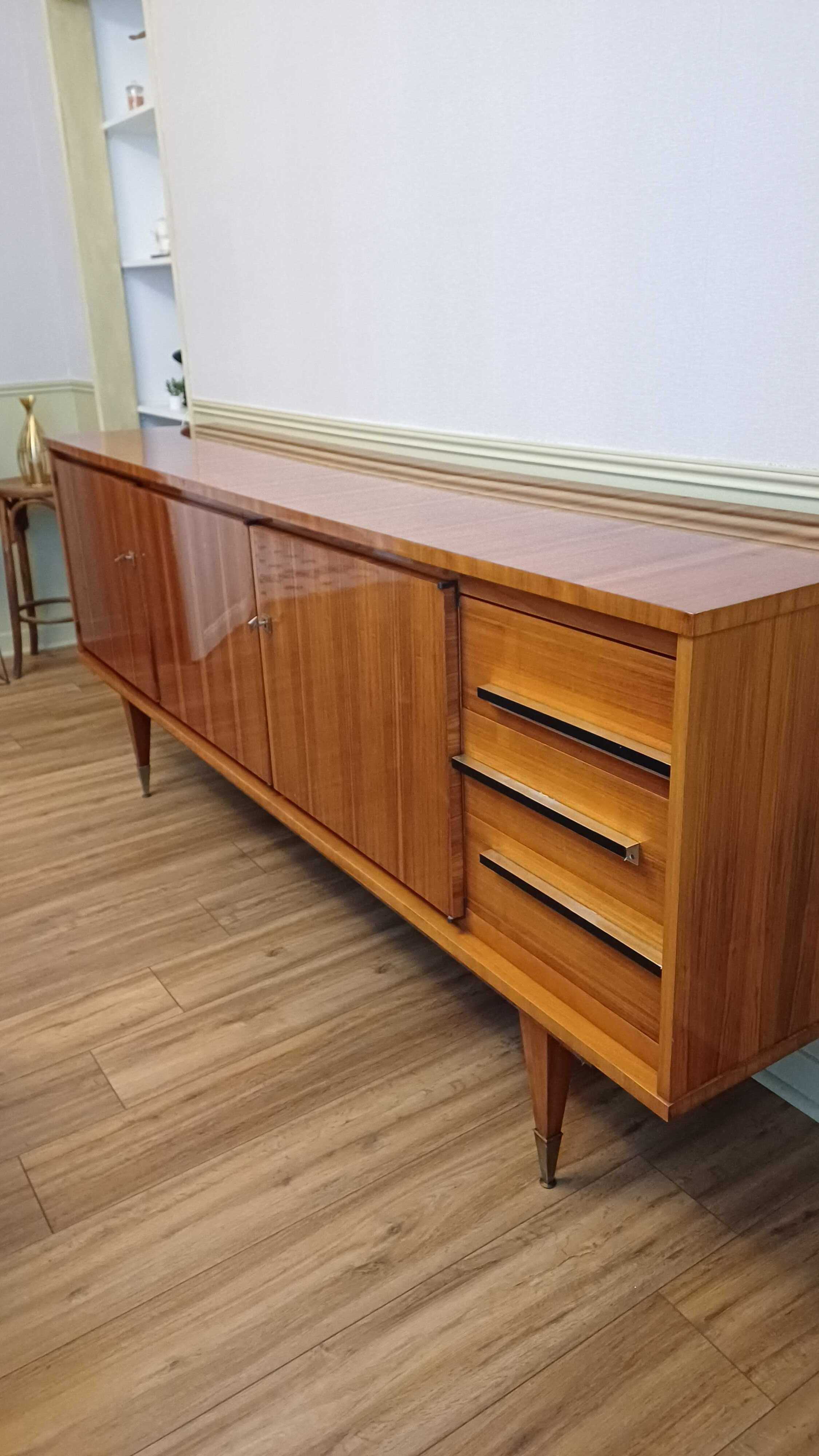 Enfilade en bois